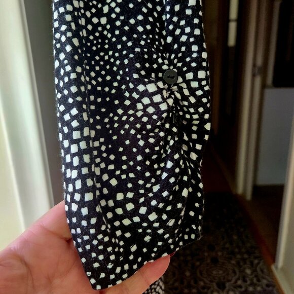 N28 Sexy Plunging Neckline classic black & white Blouson sleeve Reitman's Sz 1X - Picture 5 of 10